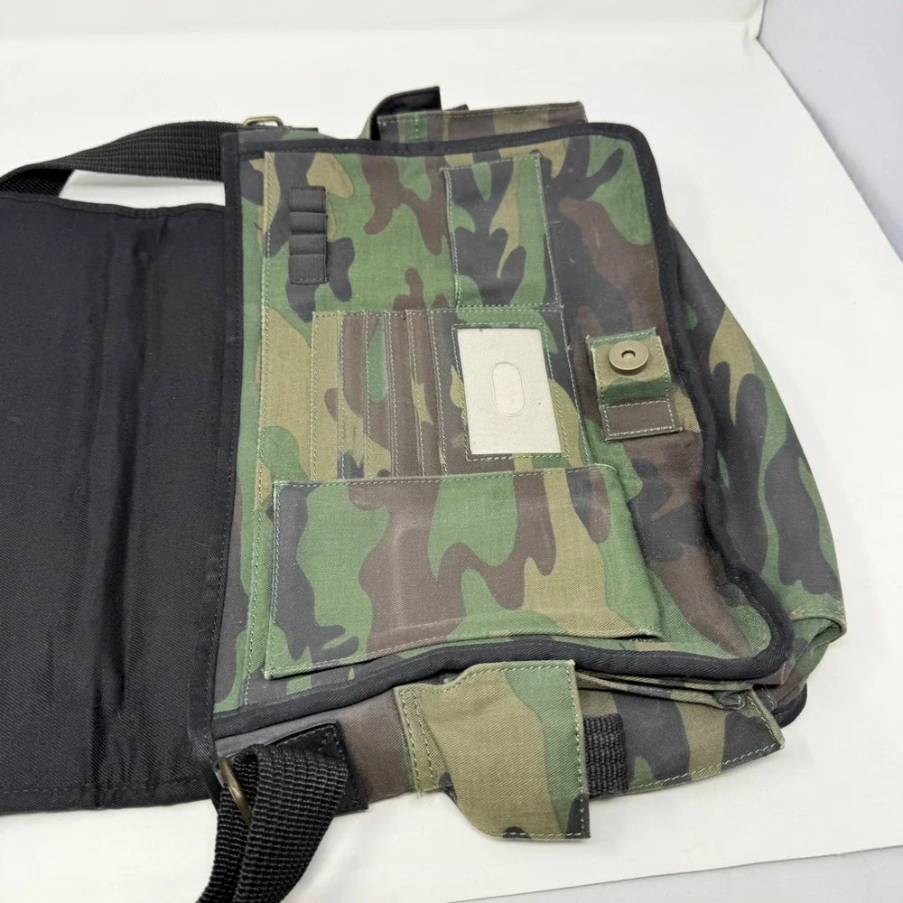 Vtg y2k Fossil Messenger Bag Camo Canvas Crossbody Bag Woodland Camouflage